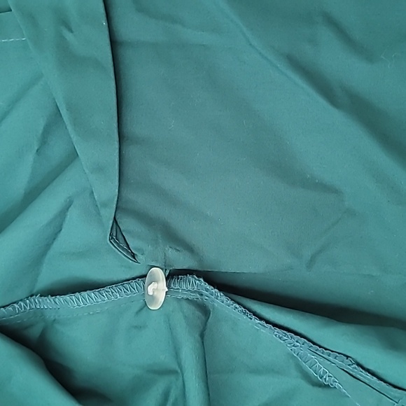 NWT Nine West Green wrap top size S. - Picture 5 of 8